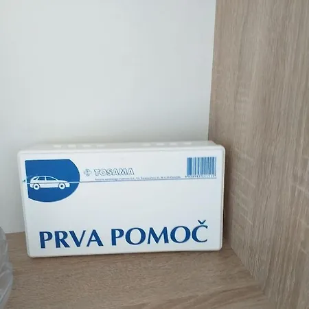 Popovic * פולה